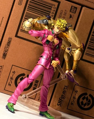 【挖煤姬收藏：乔鲁诺粉色款】这款配色太惊艳了，在光线下泛着细腻珠光。关节调校依旧出色，能稳稳摆出创造生命的经典姿势。挖煤姬的打包依旧让人安心，多层气泡膜确保长途运输零磕碰。选择空运线路，12天便快速到手。当这抹独特的粉色在展柜中亮起时，仿佛为“秧歌star”的传奇添...