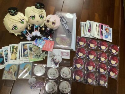 下单马上就给我切到了 东西到手里的时候沉甸甸的 包装什么的也非常放心安全 东西没有任何破损的地方 非常非常可爱 到手心情都变好了