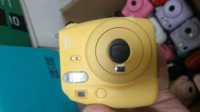 采购了几台拍立得，外观品相非常好，有的有些小故障但是和描述的一样，我自己再找人修一下，价格非常非常便宜