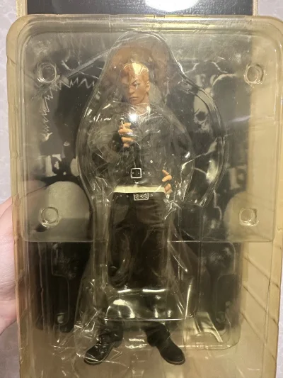 这次淘到了重制版的村田十三
脸和旧版的不太一样了
细看感觉有点像BIGBANG里面的TOP
整体风格不是那么的日系