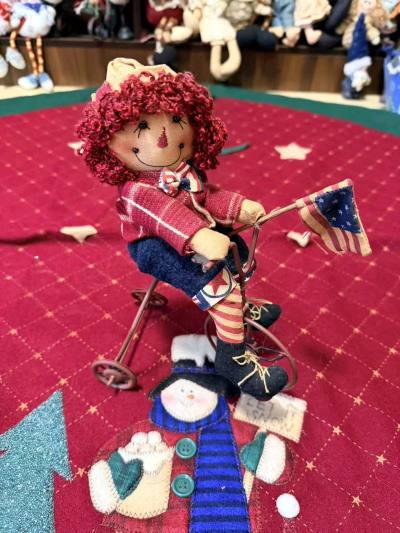 真的很喜欢日淘上面的中古玩偶，很多价格都特别便宜，而且都很可爱，做工也很好，发货也挺快的，竹蜻蜓的话十天之内就到了