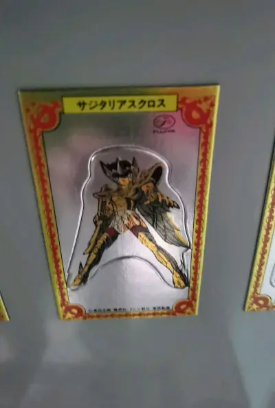 射手座星矢的老式冰箱贴
橡皮人金色射手座
两个数码宝贝软塑胶手机支架
凑齐了心愿
非常好看的小周边
看着挺好看的