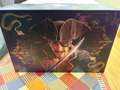 自从挖煤姬有了易碎品的购买和打包服务后，买星巴克的杯子就多了个渠道，虽然费用稍微高点，但是能收到稀缺的杯子，还是很不错的，顺带买了个如龙8外