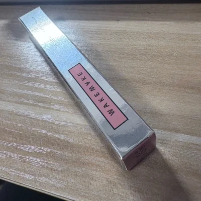 买了一点日系和韩系小彩妆，价格非常便宜，性价比很高，都很好用，没有货损，走的海运，速度也没有那么慢，非常满意