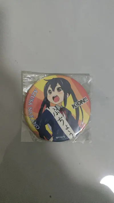 心心念的吧唧终于收到了，都是全新未拆封，很不错，价格也很美丽，感谢卖家出物，轻音国内谷价太颠了，还是煤炉合适