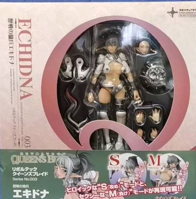 这次分享的是女皇之刃历战佣兵，保存完好，甚至全新未开封，配合着优秀的关节切分，十分还原原作，正式挖煤姬平台才让我拥有了它