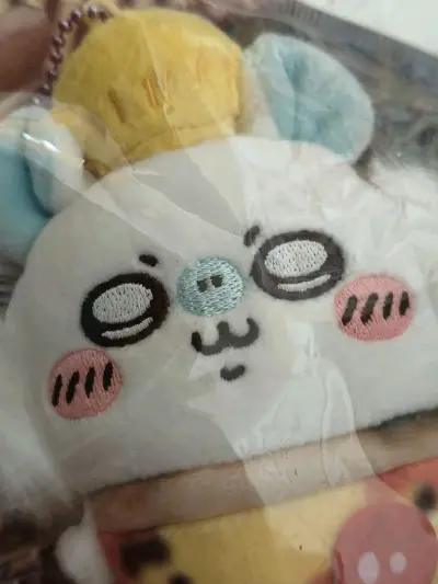 买了一些小玩偶和一个风扇，因为是下单秒切所以不用担心被别人抢先，安心吃到了好价!物流走的竹蜻蜓，包税是非常好的，中途因为元旦假期用时三周左右。今天收到后开箱发现物品摆放整齐，外围裹了泡沫纸防震，每一个物品都完好无损(▽｀)。购物体验感非常好!有什么问题客服也能帮忙积...