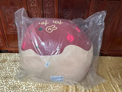 一月挖煤姬好物分享的第一单来了，时效很好很快，海运等的时间算很短了，包装也很好，重量控制得合理，很开心，这个包裹是一个大抱枕，吃得很爽，每个月也领到很多无门槛券，这个月每次好物分享也都能通过，省了很多运费，很好的体验，希望之后还有好物分享哈
