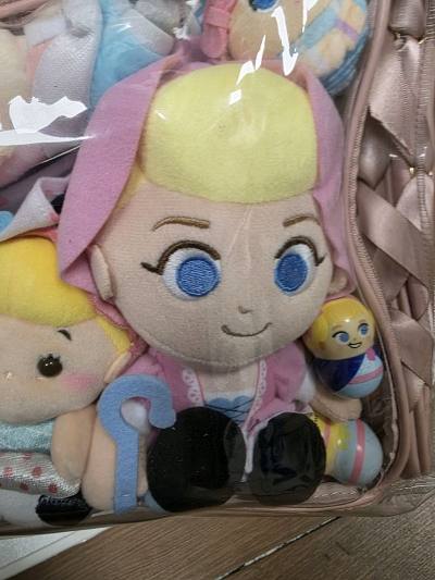 这次是一个sega世嘉的娃娃，价格很实惠 比国内平台便宜很多，虽然不能走竹蜻蜓，但是拼团海运也很便宜，非常开心哦！