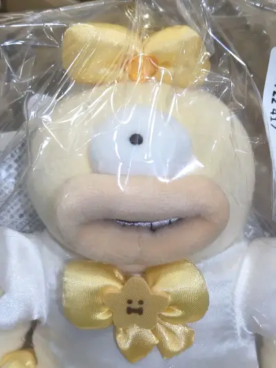 一些小挂件，因为是下单秒切所以不用担心被别人抢先，安心吃到了好价!物流走的EMS，惊艳到我了，用时三天。今天收到后开箱发现物品摆放整齐，箱子外围裹了防水膜，每一个物品都完好无损(▽｀)。购物体验感非常好!有什么问题客服也能帮忙积极解决。