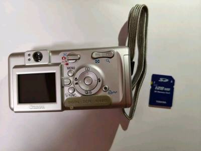 这次在挖煤姬切了两个佳能的ccd相机，两个相机的成色都特别新，功能还完好，日常非常出片，很幸运在挖煤姬好价切到，挖煤姬打包很严实，物流走的可追踪小航空，发货后一周左右收到，非常迅速。