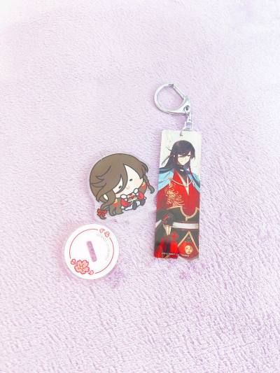 买了18真剑的碟，终于补上票了TT长条趴趴特别萌，捧脸也很可爱。ems直邮回来的，包装和加固都很好，到手没有任何伤，合单速度也非常快！