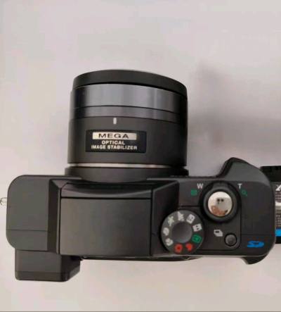 这次在挖煤姬切了松下和奥林巴斯的ccd相机，松下的相机是小长焦，拍人和景都好看，奥林巴斯的特别新，小巧可以揣口袋，带出门拍照很方便，很幸运在挖煤姬好价切到，挖煤姬打包很严实，物流走的海运，发货后不到20天收到，非常迅速。