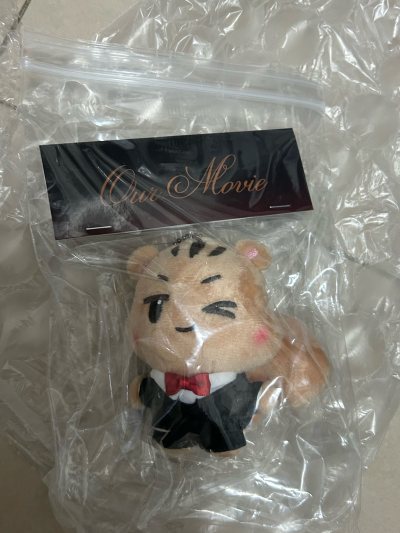 非常的方便 只需要下单 商品入库之后交上国际运费就可以往国内发了 这次使用的物流是EMS包装很好 没有任何损坏 特别好可爱的宝