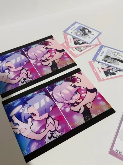 这次切了蛮多东西的，纸片的打包非常好，有两个纸板包的纸片防折，也没有明显污垢。娃娃的包装也是好好的，成色很好。物流走的竹蜻蜓，差不多2.5周到货（包含审核时间）