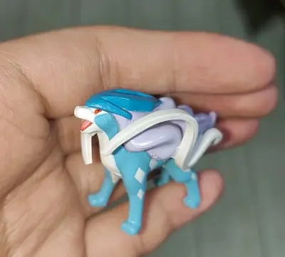 这次入手了一只抬头水君mc，不同于普通造型，这只水君是一个抬头咆哮的模样，非常帅，仿佛回到了小时候看宝可梦剧场版的场景，非常满意的一次购物