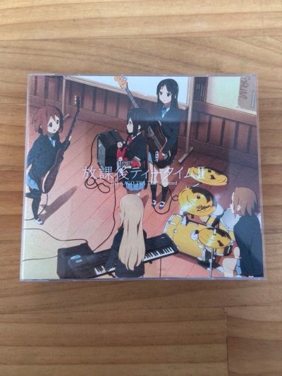 终于收到我心心念念的轻音了，从下单时的激动到收货时的忐忑，历时半个月的等待，终于成功下车。整体手续非常方便，中日文翻译毫无压力，宝贝成色也超级好，快递保护也给力！