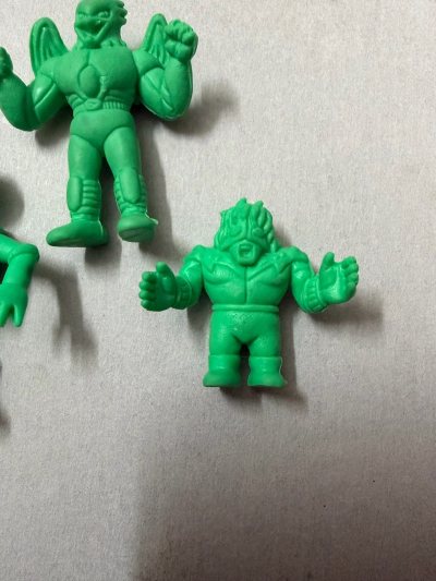 挖煤姬买的龙珠橡皮人，真的好喜欢，挖煤姬海淘分享，又是一次很棒的海淘体验，安全下车啦，没有任何问题，这次整体来说很棒，挖煤姬称重也没问题，经常会在各个平台和站点购物，骏河屋总能翻到一些好东西。雅虎闲置和煤炉也基本实现秒切，经常有优惠卷福利！整体合单和发货速度是最快的...