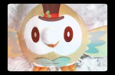 挖煤姬好用的议价功能，卖家直接同意了。好价得到了一堆小玩具。可爱的木木枭，帅气的风速狗，实用的卡比兽包包，还有一堆可爱的玩具。展示。