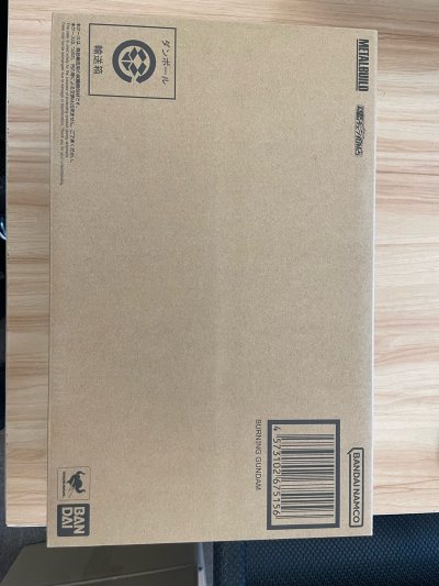 心心念念的MB神高达终于收到了，卖家打包很用心，竹蜻蜓发货顺利，效率不错。神的造型太顶了，非常满意！