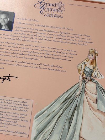 这是在挖煤姬入手的第三盒蓝色瑰丽人生了，除了盒子边缘有小磕碰其他都很好，包装也是非常厚实，拆了很久才打开。