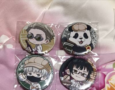 五条老师很貌美，立牌和吧唧还有亚克力块都没有没有问题，很好的一次购物体验，非常非常非常棒的代购软件，强烈推荐!!!!