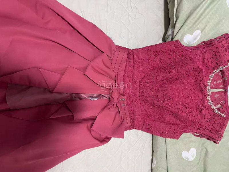 挖煤姬这个软件，感觉非常好，价格实惠，品质优良，速度挺快，包装很好，物流保障性高，很好的购物软件！我这次买的衣服特别好看，好开心好幸福。价格实惠，运费我使用了积分减免了不少运费，我第一次寄EPL，运输时间挺快的，总共用时9天就收到了。 到手之后，我真的很惊喜。衣服质...