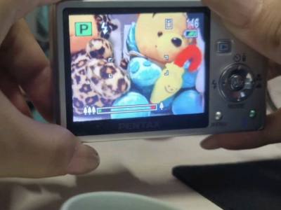 宾得的相机其实也很不错呢！这款是宾得s6，拍出来效果很清透，很漂亮，有电池，内存卡，以及配套的充电器，机子也很新。这一单走EMS，很快就到了，效率蛮高的。