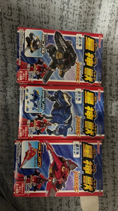 竹蜻蜓专线非常迅速，报关也不用操心，非常令人满意，不过物流箱子略大了，里面还有不少空位，这点可以改进。