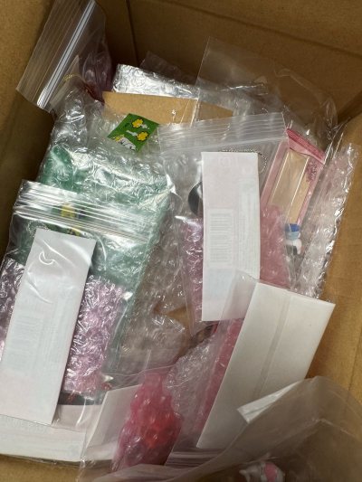 已经是第四次用挖煤姬海淘kitty了，依然包装非常给力，收到没有破损，国际物流发货之后速度也是一周到手