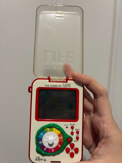 挖煤姬入手的中古玩偶太合心意了！品相和描述高度一致，复古质感超浓郁，细节处也没瑕疵，完全超出预期。包装裹得特别严实，层层防护超用心，物流信息更新及时，到手一点磕碰都没有。日淘选挖煤姬太靠谱，体验感拉满，以后淘中古还来这！