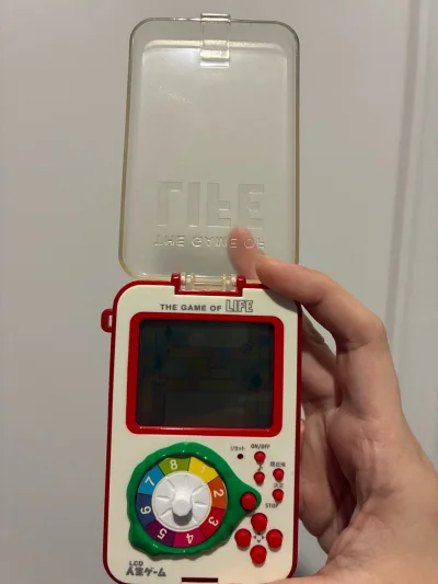 挖煤姬入手的中古玩偶太合心意了！品相和描述高度一致，复古质感超浓郁，细节处也没瑕疵，完全超出预期。包装裹得特别严实，层层防护超用心，物流信息更新及时，到手一点磕碰都没有。日淘选挖煤姬太靠谱，体验感拉满，以后淘中古还来这！