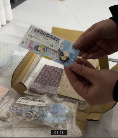 多次走竹蜻蜓，吃了多个谷子，也没有税，哈哈哈哈，包裹也打包的很好，没有东西掉落，每个东西都用泡沫包裹，对于物品的重量我感觉没有鬼称，重量轻货值高的商品有几个路线可以选择，对于小白看那个便宜走那个，税什么挖煤姬都可全包，对新手太友好了，不懂的可以分享，大家都很友好，积...