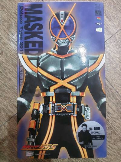 rah假面骑士凯撒，全配盒说全，可惜有瑕疵没拍到开箱视频，也不能申请到售后，期望下次能完善一下，之后还会继续支持