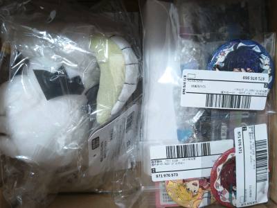 国内有些稍早前发售的玩具玩偶价格普遍偏高，全新未拆
封的更是可遇而不可求，因而在国外各线上平台购物越来越受到青睐，但早前受制于语言、网络等诸多客观因素，如何便捷、可靠地进行海外购物对我来说一直是个难题，后来网上冲浪的时候刷到挖煤姬这个APP ，使用了下确实不错。 
...