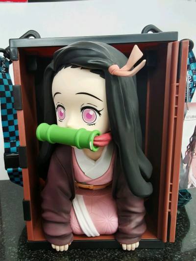 挖煤姬整合了多个二手电商资源，商品覆盖动漫周边、服饰、电子产品等丰富品类，配备翻译界面，操作便捷，对新手友好。此外，挖煤姬提供多样化的物流方案，支持积分抵运费，售后服务完善。这次买了期待很久的鬼灭之刃祢豆子爆米花桶，用了可追踪小航空物流，装严实无磕碰，全程物流可追踪...