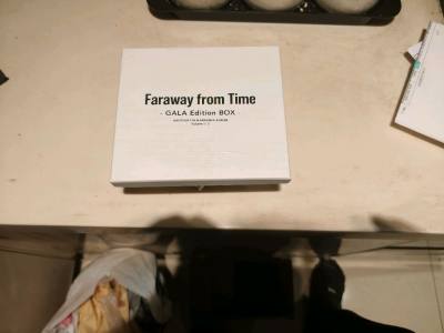 这次的内容物主要是一些cd和dvd。这其中主要的则是神不在的星期天，一部很久以前的番剧了。这次海淘把主题曲的cd和动漫全套dvd买了回来。也算是为过去补票了。