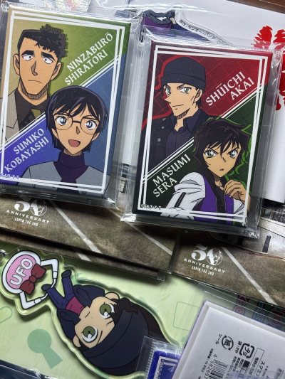 吧唧都是全新未拆哈哈 包装也很严实 都没伤 速度超级快的 物流超安心 比自己预定的到的都快 爱了爱了！