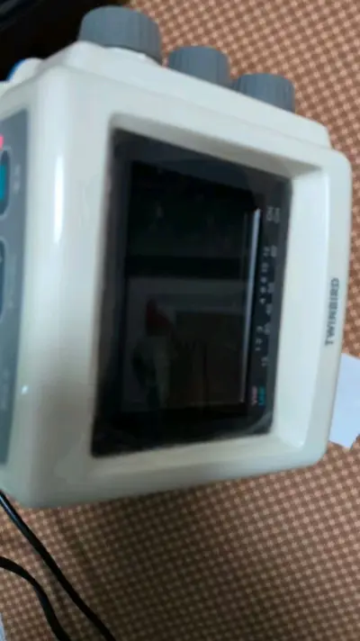 再次购得智能小音箱,物流速度较快一个多星期就收到,二代智能语音助手，没有损坏，功能正常，东西包装严实，语音助列原封未动。平台购物方便快捷，航空运及时给力，还会继续支持挖煤姬平台购物!