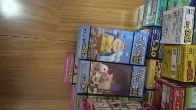 买了一些海贼王的wcf手办，有新出的司法岛娜美，还有东岛的希鲁鲁克医生，还有九蛇的的战士都是非常不错的