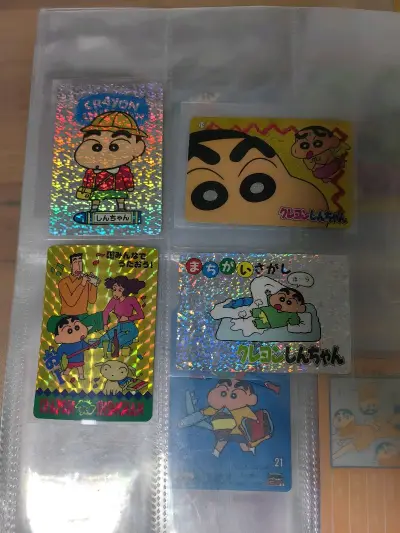 日本万代昭和时代的初代脸小新 做的都很好 色彩鲜艳 印刷清晰 生动可爱 还很有收藏价值? ems运输的也很快 到货也没问题 安全下车