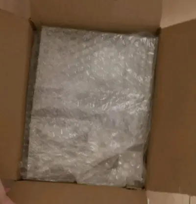 2026年的第一单，切了十五个吧唧，包装很严实很令人安心，谷子顺利到家，邮费也便宜，很划算的切煤购物体验