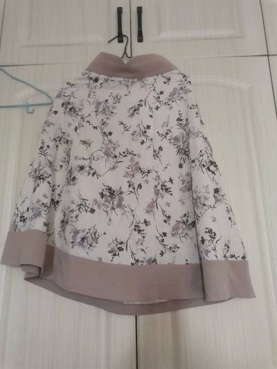 这次是在挖煤姬切到了很多漂亮衣服，代下单很迅速，购买流程很方便，也是成功切到了好价。
衣物整洁，版型很好，材质舒适。
运输使用的是海运，速度很快，不到一个月就到国内了。
还会继续使用挖煤姬海淘的。