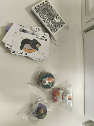 挖煤姬开箱分享来啦。这次就切了lala特典夏目友人帐原画扑克牌，柄图很好看，值得收藏，包装得也很到位。还有3个扭蛋摆件，可爱的被炉猫咪老师终于收到了，喜欢喜欢，洗澡和招财款也很特别呢?❤️?，走了ems路线，一如既往得靠谱，500g以下，使用了运费积分，很合适。会继...