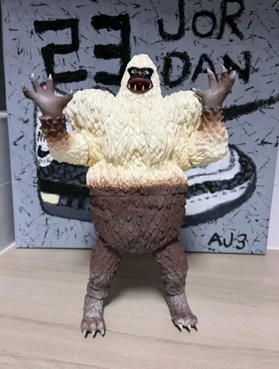 ccp系列一直以还原剧中的形象和涂装闻名。《怪彗星兹乙风》系列雪原色的三只怪兽更是系列中的精品。奇卡斯作为其中发行量最少但价格却最低的角色，当年只发售了600个，但可能因为相对冷门，现在有着超高的性价比。平台之前发放的各类优惠券，让这只奇卡斯到手价格非常美丽。袋装的...