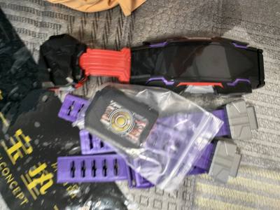 非常好的炬目驱动器，让我全身体都立了起来，看起来挺新的，不枉费我等了一个月，竹蜻蜓还是不错的，比别的平台好