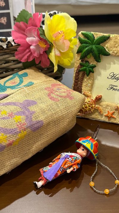 这一次选择了不一样的打包方式 结果还是十分的完好送达！真的太漂亮了，我永远喜欢夏天，感谢可以让我买到这些物品，我已经在期待我的下一箱海淘了！！！！！