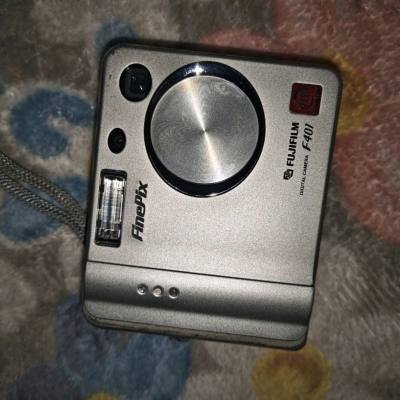 在挖煤姬入的CCD真的太惊喜了！成色满意，配件齐全，物流靠谱。拍照色彩复古又自然，胶片感满满，日常记录超有故事感～宝藏平台，下次还会来挖！