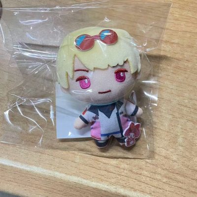 在挖煤姬切了好多好物,这次切了可爱的毛绒玩偶和夏目的谷子，非常非常可爱，在挖煤姬办活动下单的，算下来非常好价。走的竹蜻蜓也挺快的，半个月左右就收到了，东西都安全收到，箱子非常厚实，没有出现任何问题。整体购物体验都很好，期待再次回购。