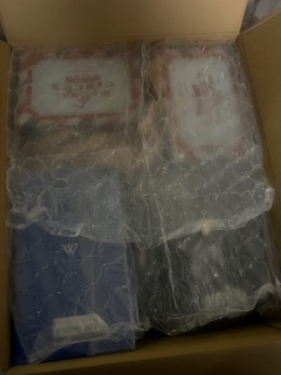 好！！专辑一点没磕碰！